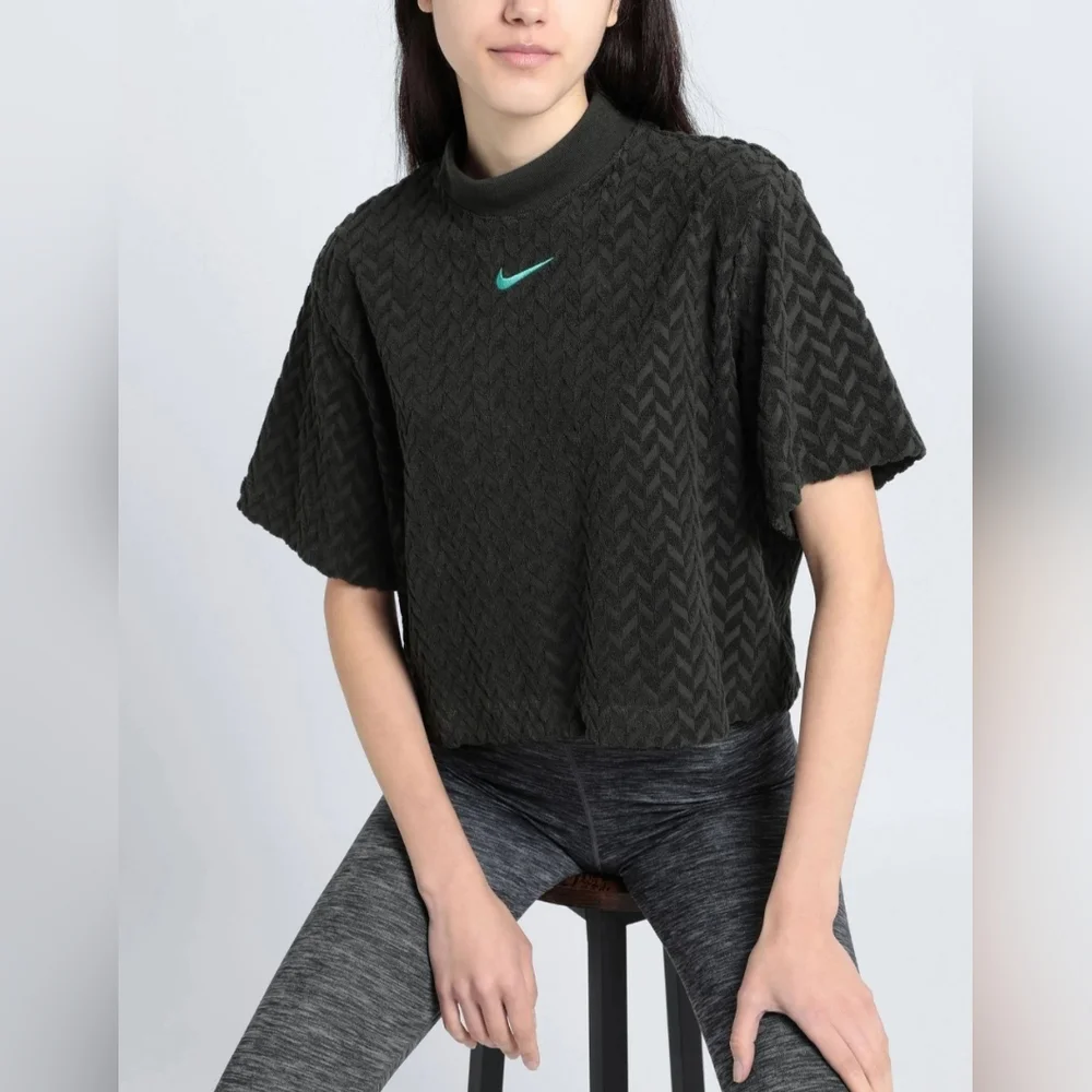 NWT Nike "Everyday Modern Allover Jacquard Boxy Top" Green Crop | Women's Size M - Picture 2 of 10